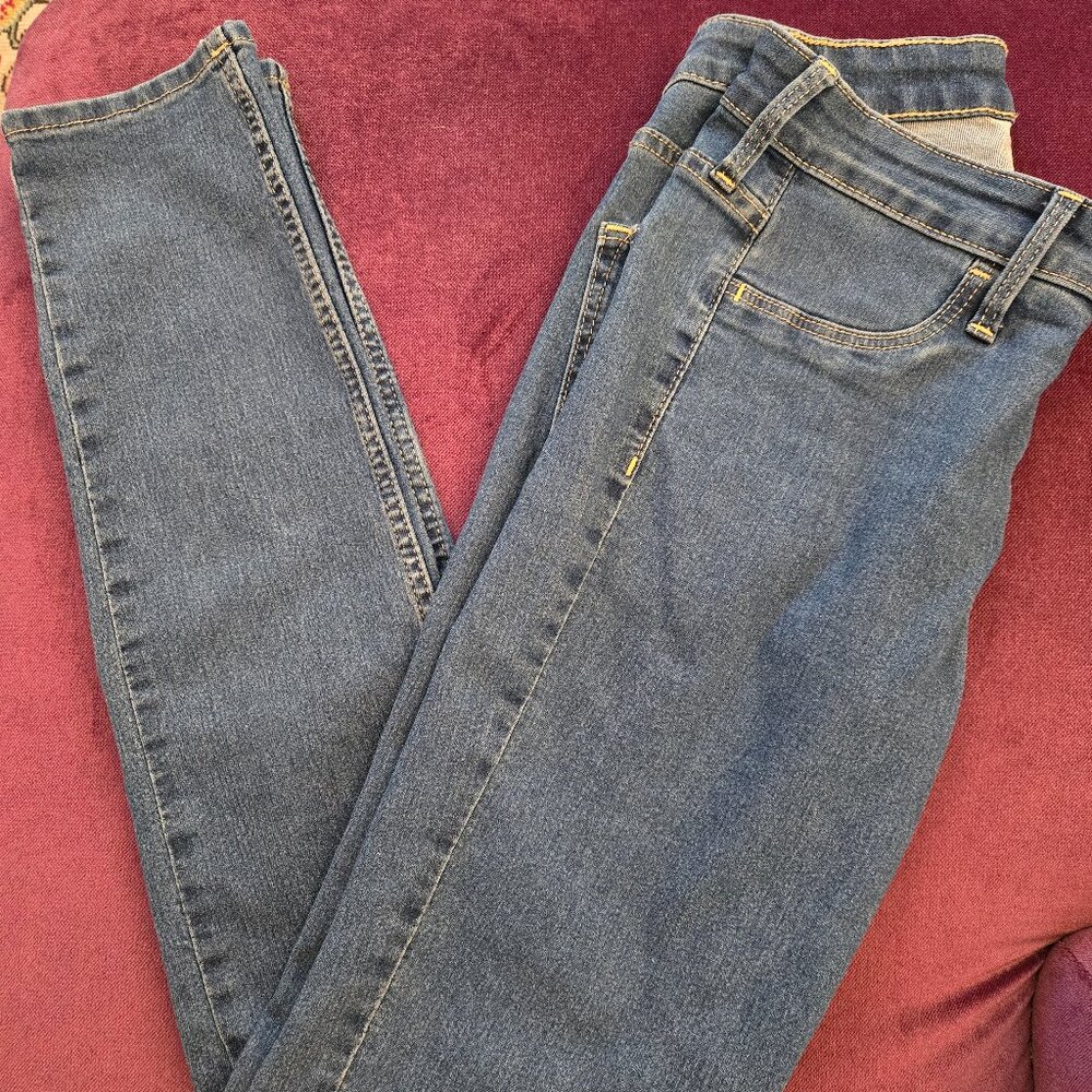 FREE with a purchase, just ask: &denim Skinny Jeans, Sz 27